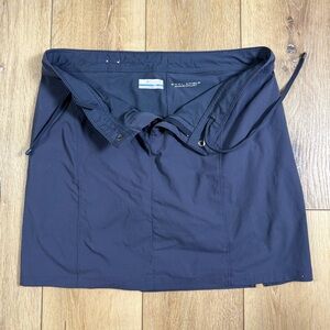 Columbia Omni-Shield Skirt/Skort Hiking Active Size 10 Women’s Navy